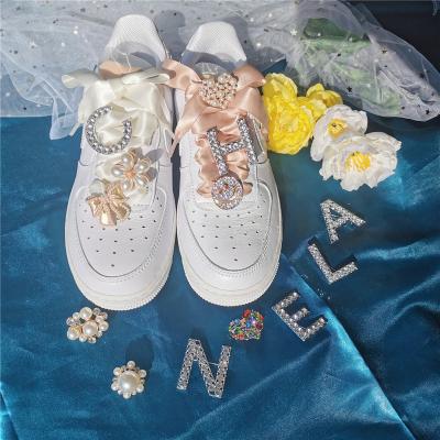 China Shoe Buckle Personalize Laces Decoration Jewelry Charm Shoes Buckle Shoe Accessories Crystal Clips For Women for sale