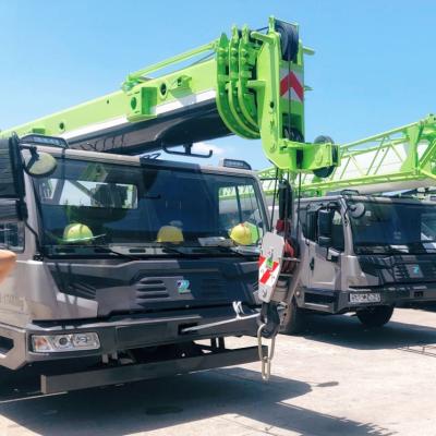 China SINOMACH ZTC800 50 Ton Crane Rowing Machine Truck Crane Boom Crane for sale