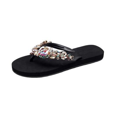 China Custom Made Anti-Slippery Rhinestone Flip Flop Flats Shoes Memory Foam Beach Sandals Ladies Slippers For Summer 2022 for sale