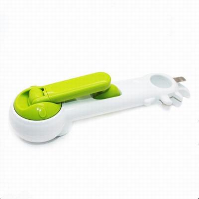 China Viable creative multifunctional 7 in 1 kitchenware can knock opener bottle opener for sale