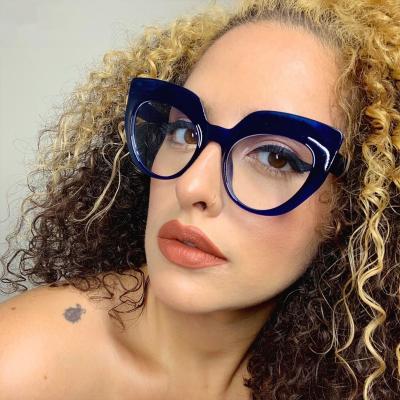 China 2022 Newest Fashion Sun Glasses Big Glass Shades Designer Sunglasses For Female Frames Women Oversized Luxury Blue Beach Shades for sale