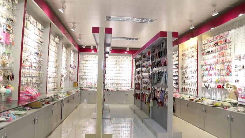 Verified China supplier - Dongyang Yilibei Hair Accessory Factory