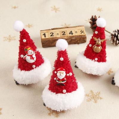 China Environmentally Friendly Cute Plush Hair Claws Clip Accessories Women Pearl Snowman Christmas Small Hair Clip for sale