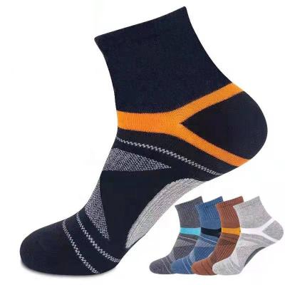 Китай 2021 High Quality 5Pairs /Lot Antibacterial Spring Combed Sock EUR 38-44 New Cotton Mens Socks Long Casual Breathable Active Man Stripe продается