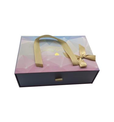 China Recycled Materials Hair Bundle Hair Cardboard Logo Print Box Gift Box With Gold Foil Fragrance Packaging Slip Open Box With Satin Lining For Apparel for sale