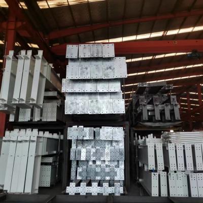 China Material de acero pintado / galvanizado para el diseño de conexión de tornillos de techo y pared en venta