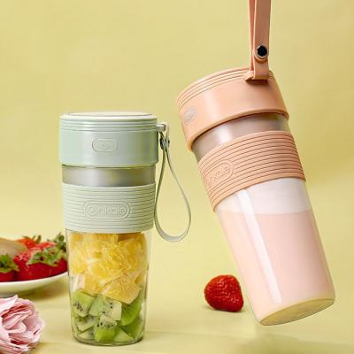 China tiktok hot sale 18650 power 40W power crush ice 300ml high speed juicer blender cup portable mini car with gift box for sale