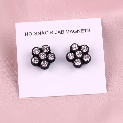 China No Hole Shawl Buckle Button Magnet Clip Jewelry Plum Flower Shape With Magnetic Drill No Pinless Clasp Snage Button Shawl Arab Hijab Accessories Classic Muslim Scarves for sale