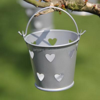 China Mini Silver HEART Wedding Favor Buckets Disposable Buckets Party Table Decoration Bucket New for sale