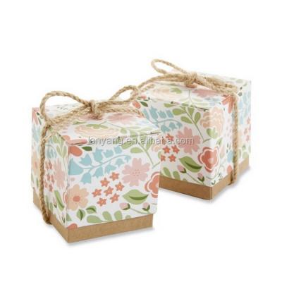 China Disposable Vintage Floral Kraft Paper Based Favor Boxes Tied With Natural Twine Gifts Wedding Favor Boxes for sale