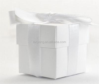 China Disposable Square Cube Favor Box With Lid, Wedding Bridal Baby Shower Party Candy Gift for sale