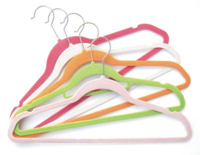 China 2021 Traditional Hot Sale Child Coat Hangers Clothes Rack Baby Hangers Velvet for sale