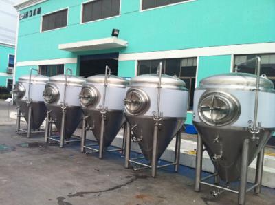 China Depósito de fermentación de la chaqueta del aislamiento de la cervecería de la cerveza del acero inoxidable en venta