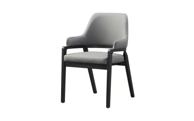 Κίνα Streamlined Minimalist Solid Wood Dining Chairs With Arms προς πώληση