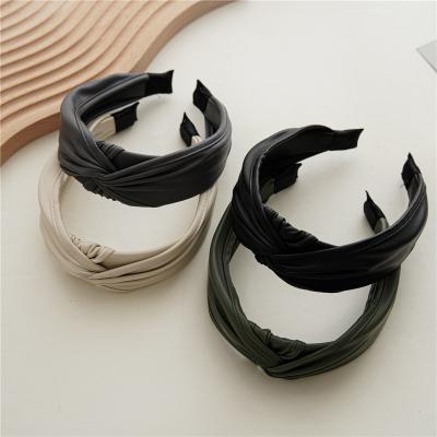 China Hairhoop Hao Han Wholesale Vintage Hair Hoops For Cortical Camellia Hairbands Hair Circle Of Women Girls Hair Accessories 2023 New for sale