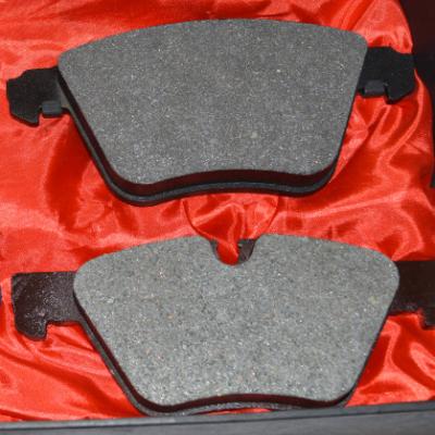 China Semi-metallic NAO For Toyota Ceramic Brake Pad for Nissan Brake Pads Ceramic 04465-20150 for sale