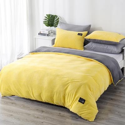 China RUIKASI RKSB-0348 Nondisposable Hot Selling Super Soft Flannel Velvet Fleece Duvet Cover Super Soft Stripped Sheet Amazon Set for sale