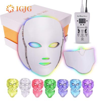 China Dye Removal Beauty LED Mask Wirelees Therapy Cordless Professional Infrared Light Led Mask for sale