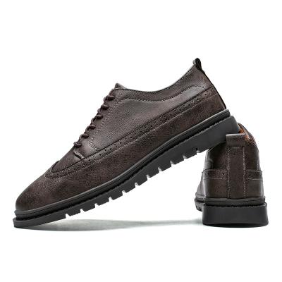 China New Fashionable PU Leather Shoes Men BROWN Dress Business R Men Dress Casual Leather Shoes Sport for sale