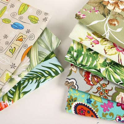 China Abrasion-resistant custom digital printing flower polyester cotton knitted linen fabrics for suitcase for sale