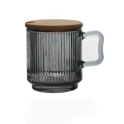 China Rainbow Vertical Stripes Coffee Water Beer Tea Cup Sustainable Chic Heat Resistant Clear Lead Free Glass Mug With Bamboo Wooden Lid for sale