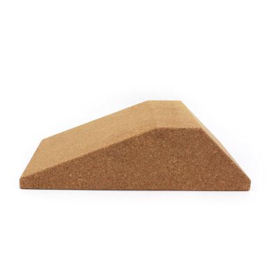 China Eco-friendly Custom Made Natural Cork Wedge Block Good Quality Trapezoid Bricks Exercise Trapezoid Yoga Squat for sale