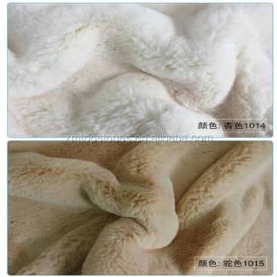 Cina Garment Top Pile Long Faux Fur Fabric High Quality Faux Fox Fur Fabrics Plush Faux Fox Fur Fabrics in vendita