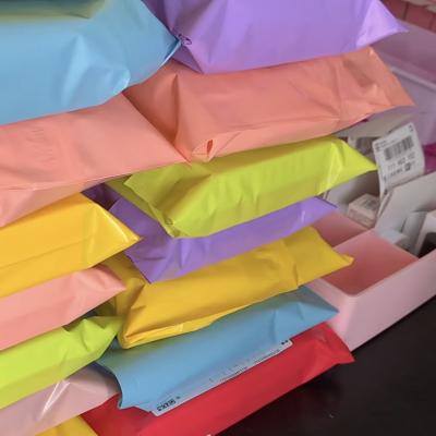 China Strong Adhesive / Tearproof / Waterproof Courier Express Bag Envelope Storage Mailing Bags Self Adhesive Packaging Poly Seal PE Plastic Bag Mailing Bag Mailer for sale