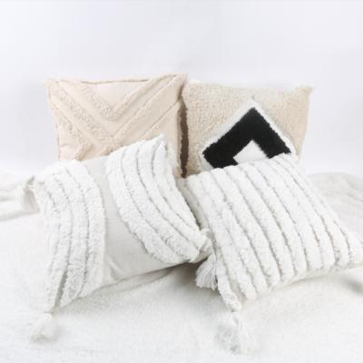 China Nondisposable Nordic Moroccan Pillow Case Covers 30*50 With Tassels, BOHO Luxury Abstract Cushion Cover for sale