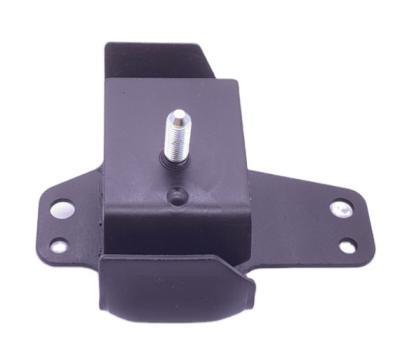 China Auto Engine Parts OEM 11220-43G00 Engine Mount NISSAN DATSUN D21 D22 Auto Engine Mount for sale