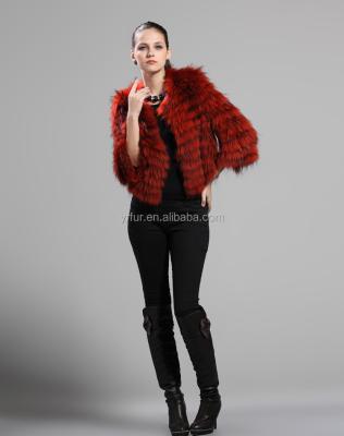 China YR928 Real White Fur Coat Real White Fur Coat Anti-wrinkle Raccoon Jacket Women Winter Bridal Fur Jacket factory direct for sale