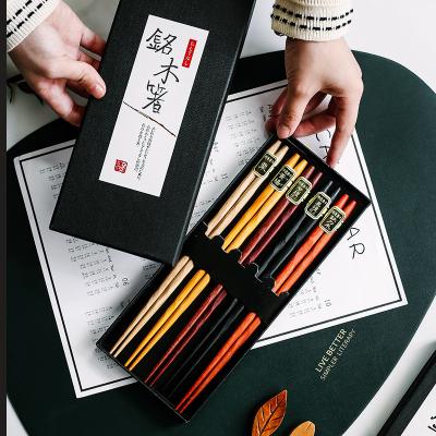 China Viable Family Japanese Style Wooden Chopsticks Personalized Sushi Sashimi Headed Chopsticks Gift Box Set for sale