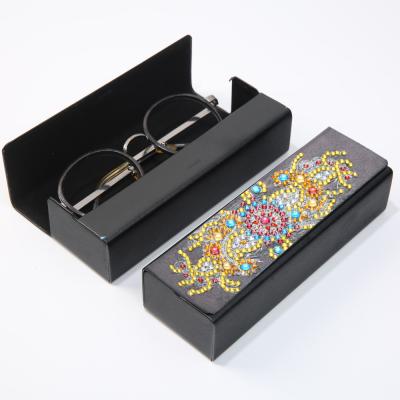 China Traditional Chinese 5D DIY Diamond Painting Eye Glasses Storage Box Travel Leather Sunglasses Case Special Shaped Rhinestone Storarage Box for sale