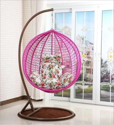 China Super Comfortable Outdoor Metal Frame Wicker Patio Chair Pear Shape Rattan Hanging Swing Chair for sale