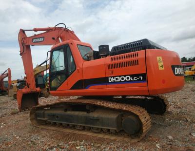 China Construction worksÂ   Korea High Quality 30 Ton Hydraulic Excavator DH300-7 Crawler Excavator For Sale for sale