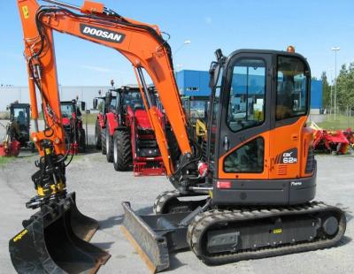 China DX62R-3 Korea Mini Excavator 6 Ton Cheap Hotels Price Dirty Small Crawler Excavator for sale