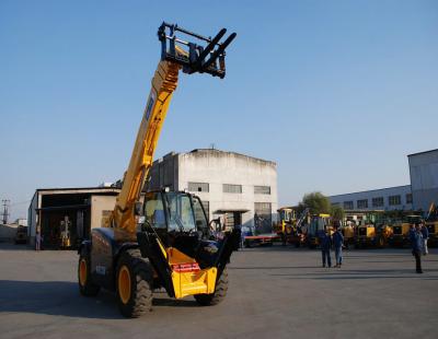 China Garment Shops XT670-140 Telescoping Boom Forklift 3.5 Ton Forklift Truck Stacker Trucks For Sale for sale