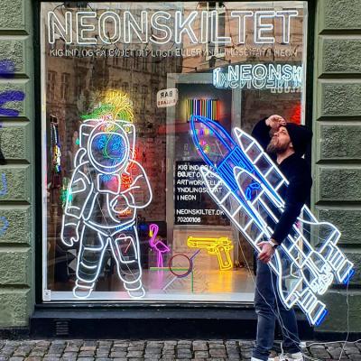 China Custom Net Red Neon Signs Led Creative Acrylic Neon Buildings Central Institute of Statistics Rocket Astronaut Shape Sign Neon Light Shop Decoration Punch Card for sale