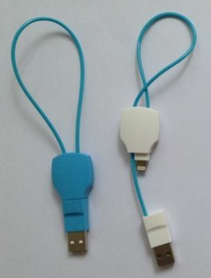 Chine Câble de remplissage de synchronisation de données de forme de clé de KAY SHA, USB à la foudre à vendre