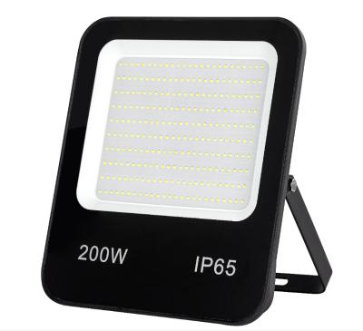 China ROAD IP65 36000hours span life 110LM/W LED flood light 30W 50W 100W 150W 200W 300W made in China for sale