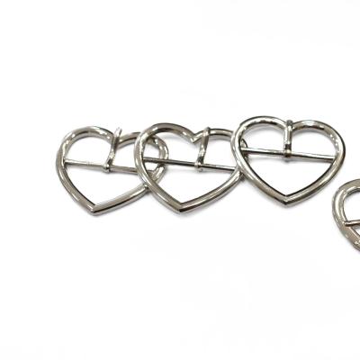 China Nickel Free Heart Shape Bang Plating Zinc Alloy Buckle For Belt for sale