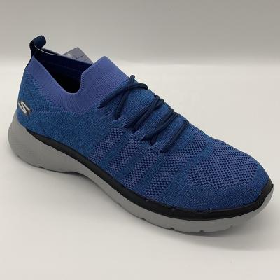 China Cushioning Hot Selling Durable Fly Knit Lightweight Soft Sneaker Sport Casual Shoes For Men for sale