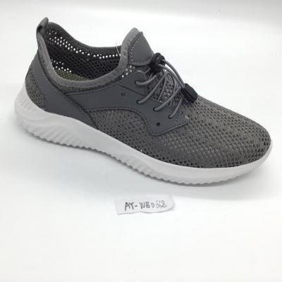 China Cushioning 2021 Wholesale Breathable High Quality Lightweight Fashion Men Sport Shoes for sale