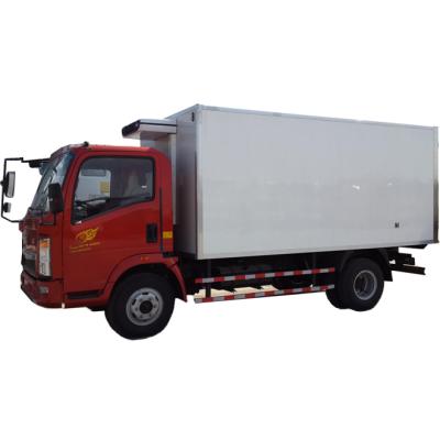 China Magnetic Cover HOWO Refrigerated Cool Truck Truck Ice Cream Truck For Sale for sale