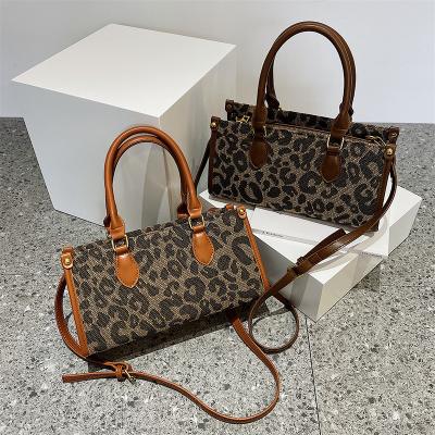 China High Quality Fashion Ladies PU Leather Shoulder Bags Autumn Handbags Leopard Print Ladies Cross - Body Armpit Bags for sale