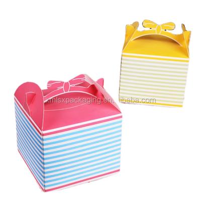 China Recyclable small cake box with rectangle handle, wedding cake packing box for guests, paper cake box for sale