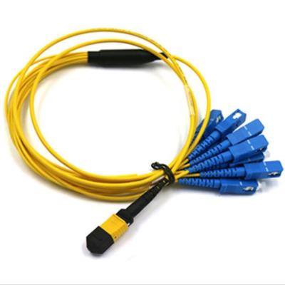 Chine 12 câble d'évasion du noyau MPO, câble de correction de Sc de MTP pour FTTH FTTA à vendre