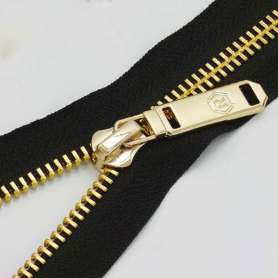 China Durable 5# Y Open Aluminum Teeth Alloy Light Gold Aluminum Teeth Metal Zipper For Garment for sale