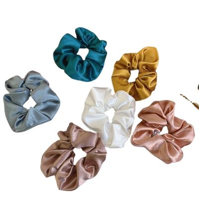 China Concise Natural Silk Hair Scrunchies Silk Hair Rope With Gift Box for sale