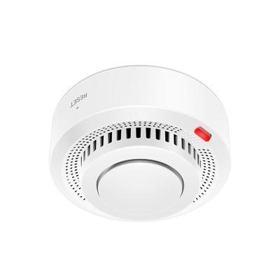 China Tuya WiFi Smoke Detector Protection Smoke Fire Detector Smart Remote Control Wireless Sensor For Home Security System for sale